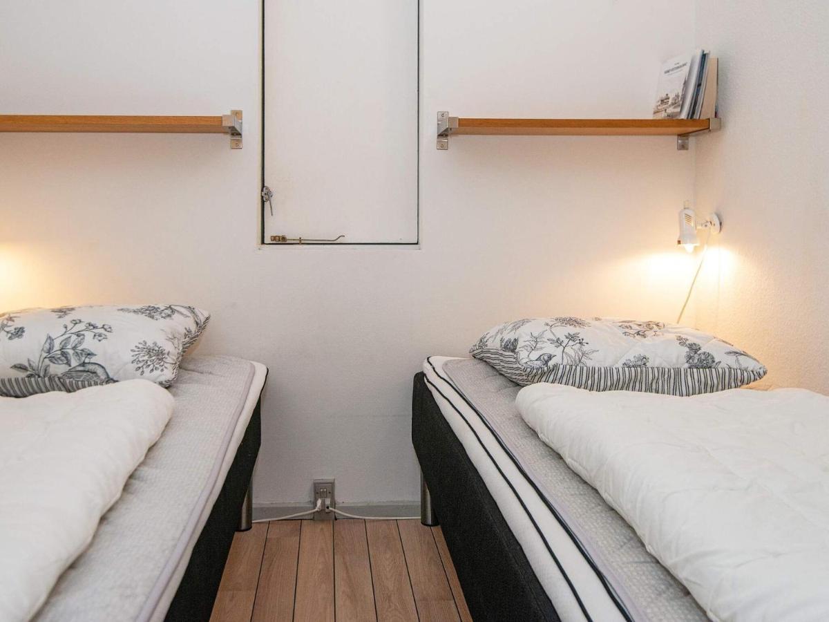 4 Person Holiday Home On A Holiday Park In Фанё Экстерьер фото